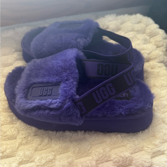 UGG Purple Slippers BRAND NEW!!💜 - Picture 3 of 3